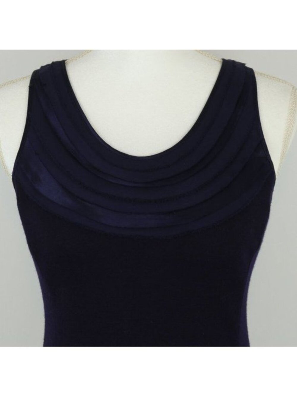 Banana Republic Women's Size 0 Navy Knit Wool Blend Scoop Neck Sheath Dress - Picture 2 of 10
